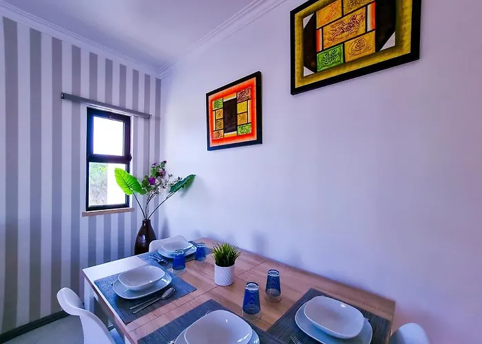 Flh Balcony With Pool